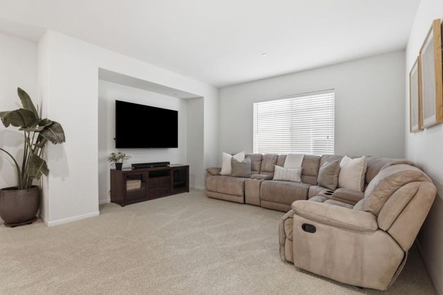 2481 Apple Tree Way, Gilroy, CA 95020