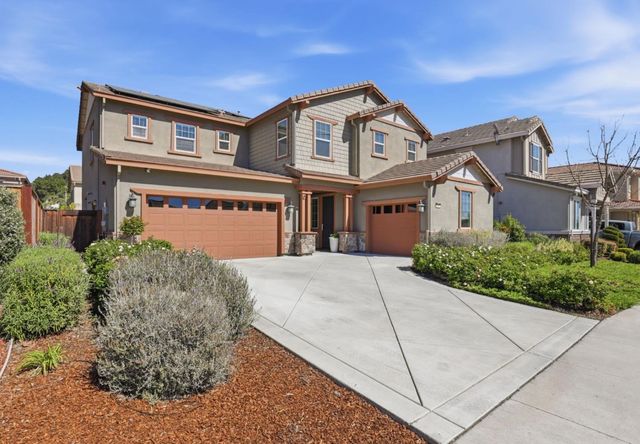 2481 Apple Tree Way, Gilroy, CA 95020