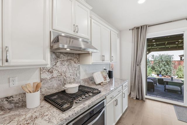 2481 Apple Tree Way, Gilroy, CA 95020