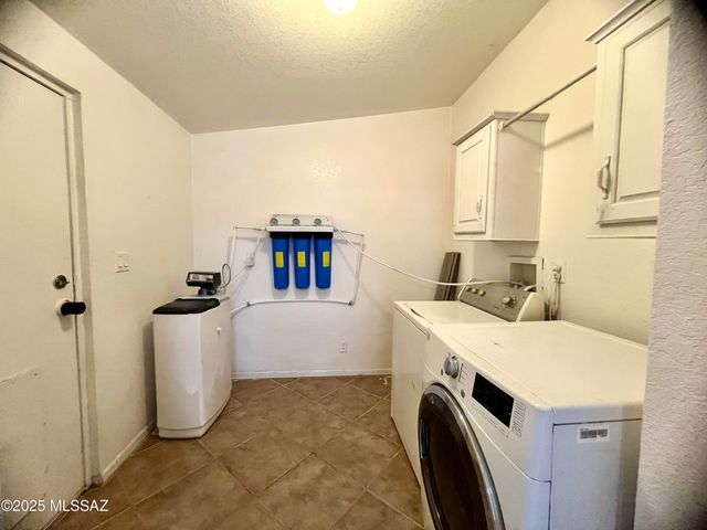 11300 W Ina Road, Tucson, AZ 85743