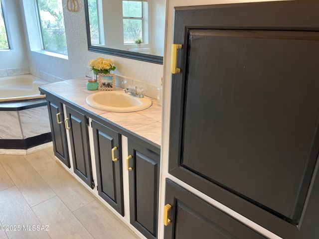 11300 W Ina Road, Tucson, AZ 85743