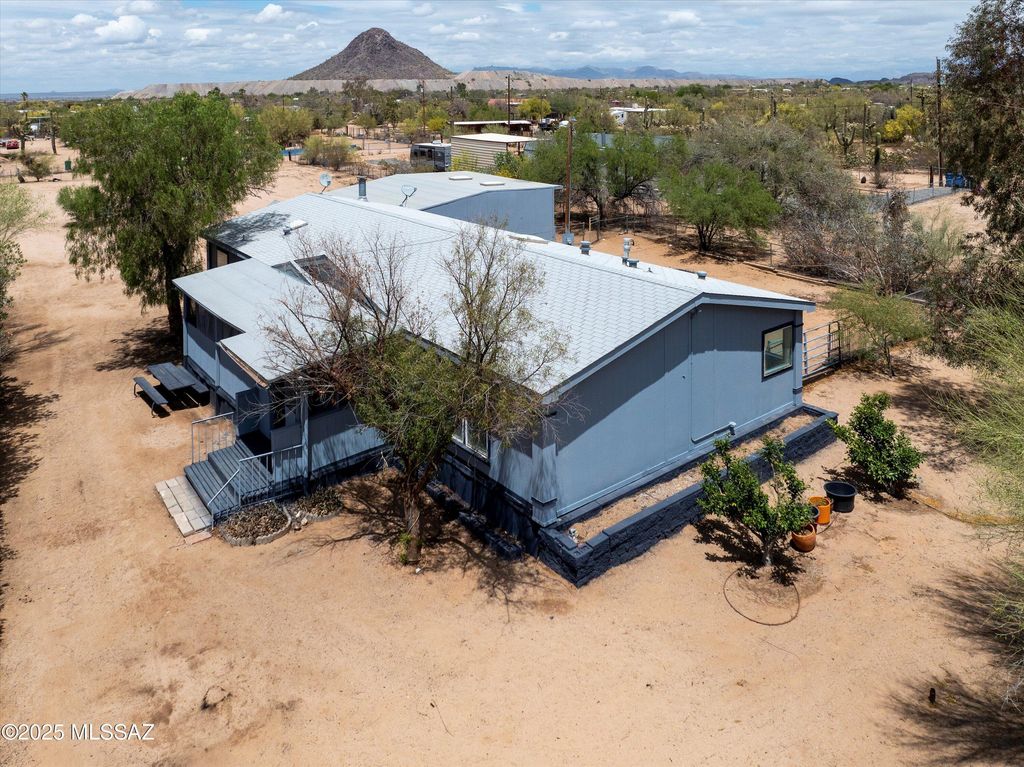 11300 W Ina Road, Tucson, AZ 85743