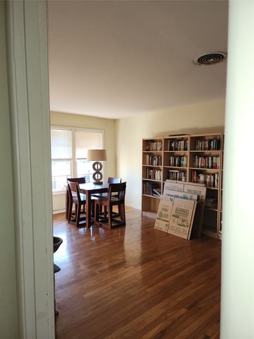 5225 Stephanie Drive, Haltom City, TX 76117