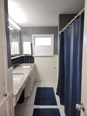 5225 Stephanie Drive, Haltom City, TX 76117