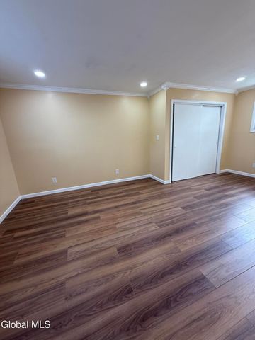 1747 Avenue A, Schenectady, NY 12308