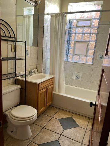 4154 W 21st Place 2, Chicago, IL 60623