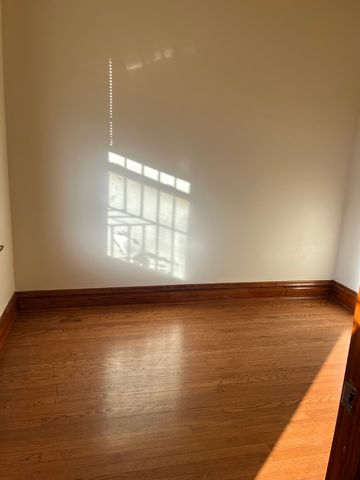 4154 W 21st Place 2, Chicago, IL 60623