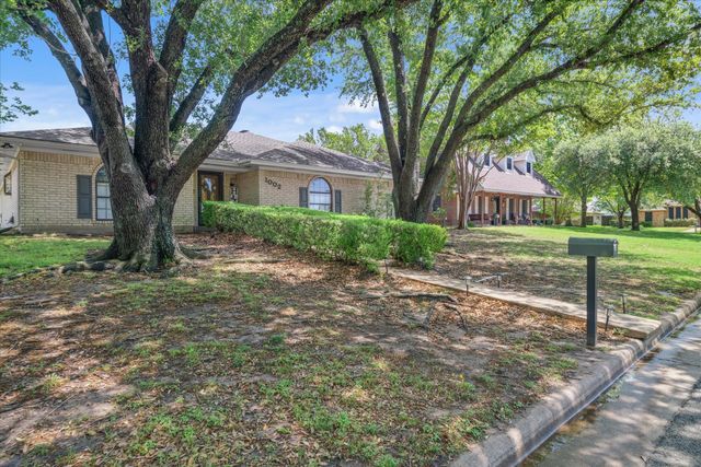 1002 Meridith Drive, Terrell, TX 75160