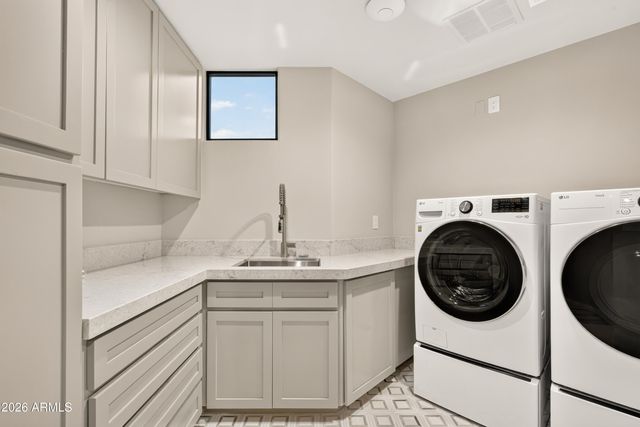 10651 E FERNWOOD Lane, Scottsdale, AZ 85262