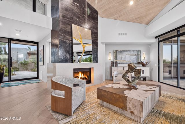 10651 E FERNWOOD Lane, Scottsdale, AZ 85262