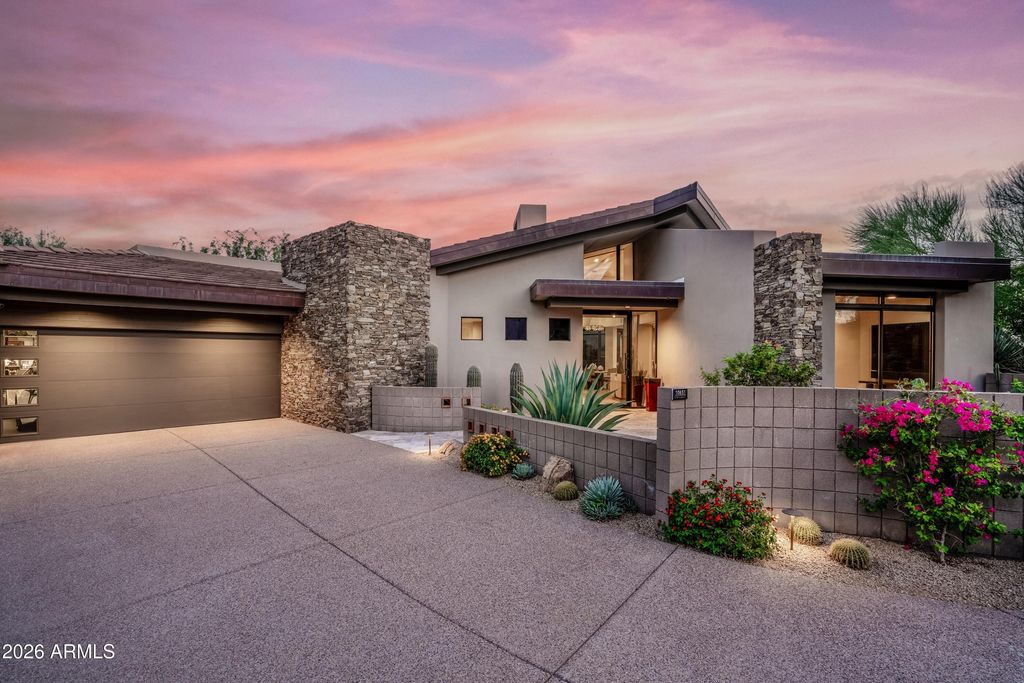 10651 E FERNWOOD Lane, Scottsdale, AZ 85262 — exterior