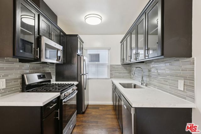 435 W Regent Street, Inglewood, CA 90301