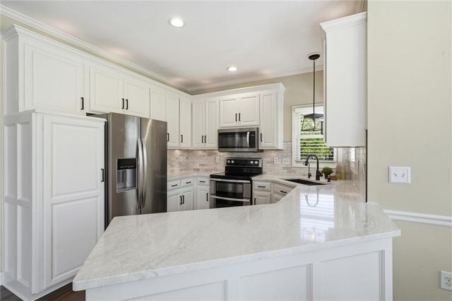 14125 W 147th Terrace, Olathe, KS 66062