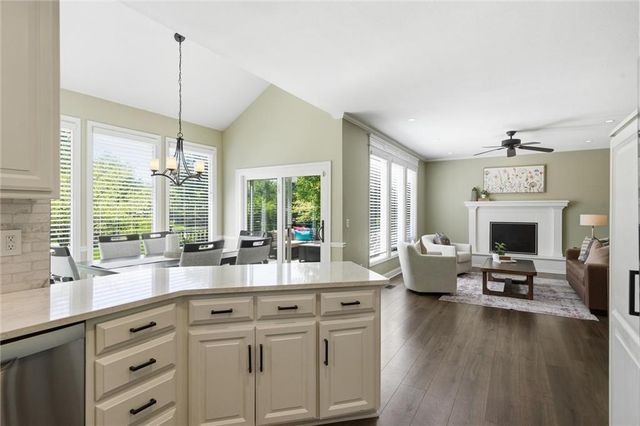 14125 W 147th Terrace, Olathe, KS 66062