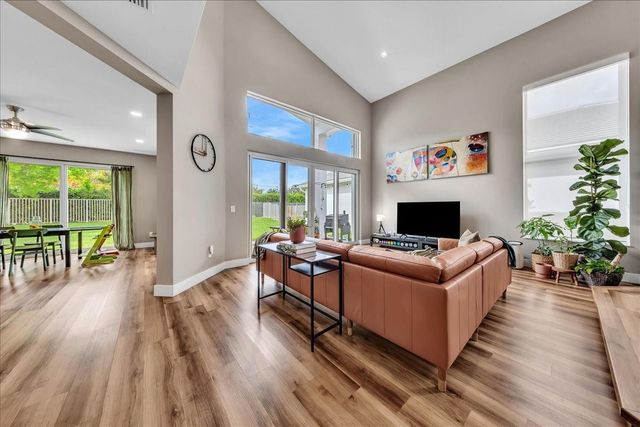 7675 NW 71st Terrace, Parkland, FL 33067