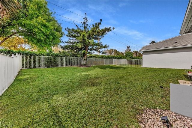 7675 NW 71st Terrace, Parkland, FL 33067