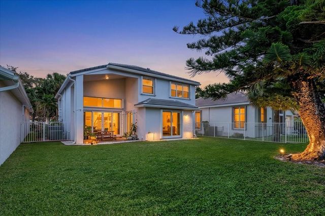 7675 NW 71st Terrace, Parkland, FL 33067