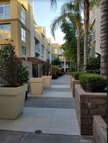 21301 Erwin, Woodland Hills, CA 91367