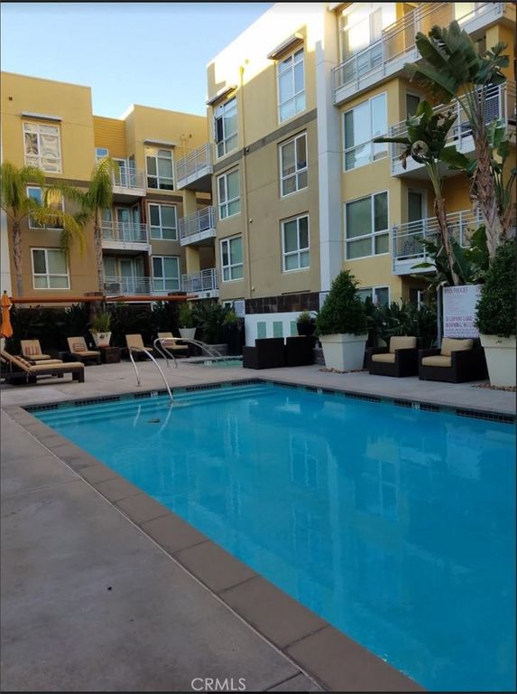 21301 Erwin, Woodland Hills, CA 91367