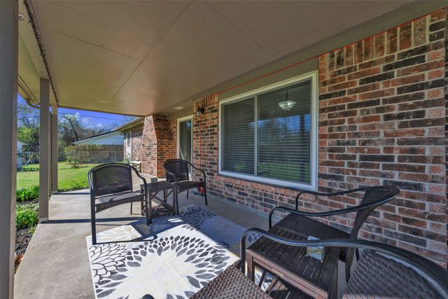 401 Ferenz Court, Crowley, TX 76036