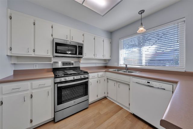 401 Ferenz Court, Crowley, TX 76036