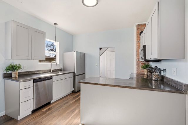 1407 E Crown Ave, Spokane, WA 99207