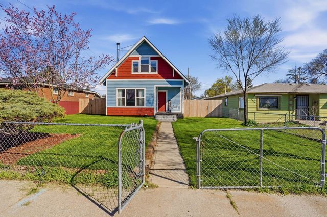 1407 E Crown Ave, Spokane, WA 99207