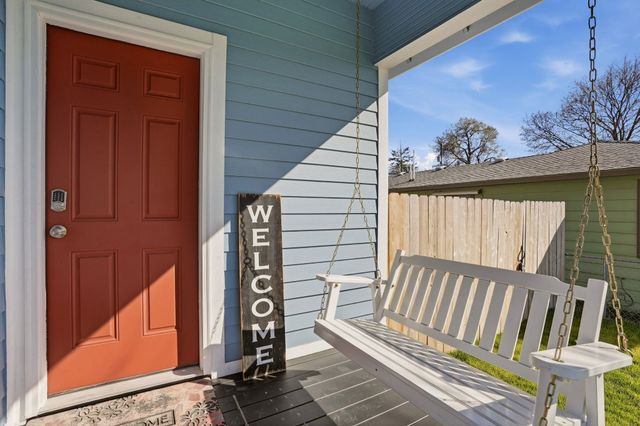 1407 E Crown Ave, Spokane, WA 99207