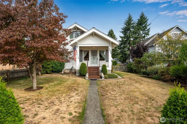 2225 61st Street SE, Everett, WA 98203