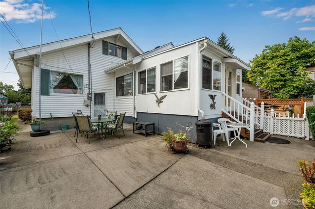2225 61st Street SE, Everett, WA 98203