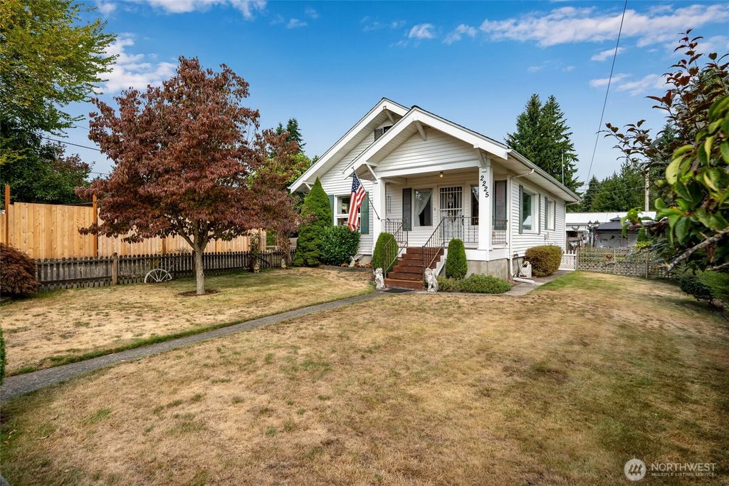 2225 61st Street SE, Everett, WA 98203