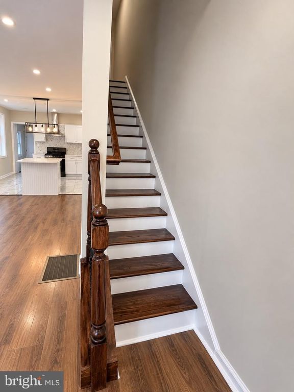 21 N WESTFIELD AVE, TRENTON, NJ 08618 — photo 5