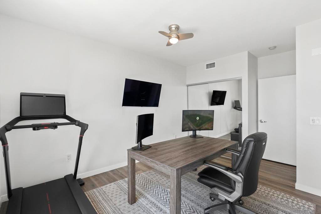 Image 16 of property listing at 800 The Mark 1209, San Diego, CA 92101