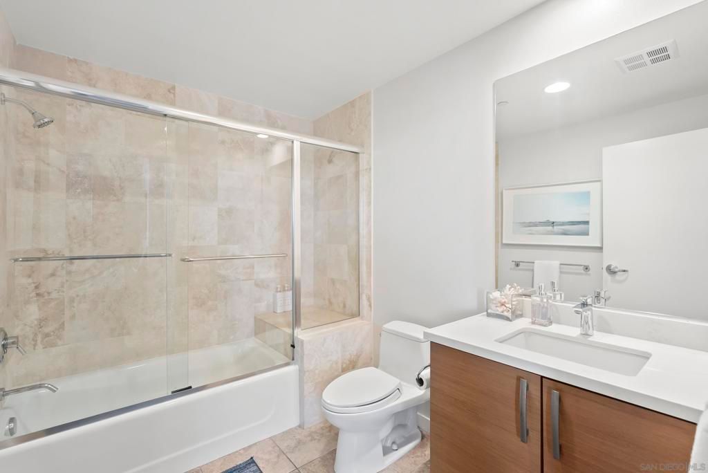 Image 17 of property listing at 800 The Mark 1209, San Diego, CA 92101