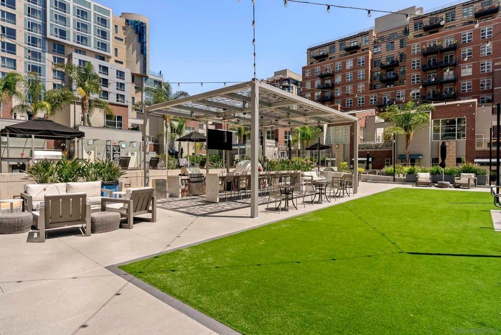 Image 32 of property listing at 800 The Mark 1209, San Diego, CA 92101