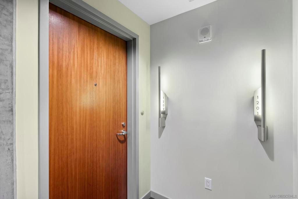 Image 38 of property listing at 800 The Mark 1209, San Diego, CA 92101