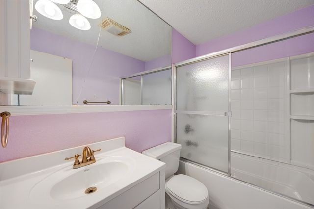 235 Elizabeth Lane, Blossom, TX 75416