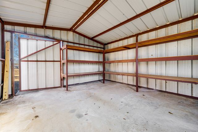 235 Elizabeth Lane, Blossom, TX 75416