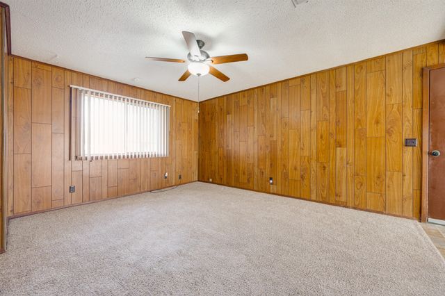 235 Elizabeth Lane, Blossom, TX 75416