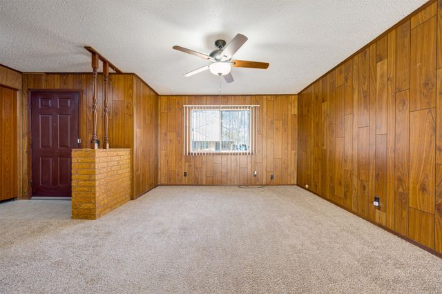 235 Elizabeth Lane, Blossom, TX 75416