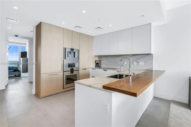 15701 Collins Avenue 2903, Sunny Isles Beach, FL 33160