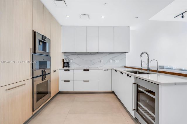 15701 Collins Avenue 2903, Sunny Isles Beach, FL 33160