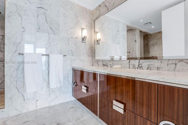 15701 Collins Avenue 2903, Sunny Isles Beach, FL 33160