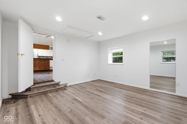 7824 E Hanna Avenue, Indianapolis, IN 46239