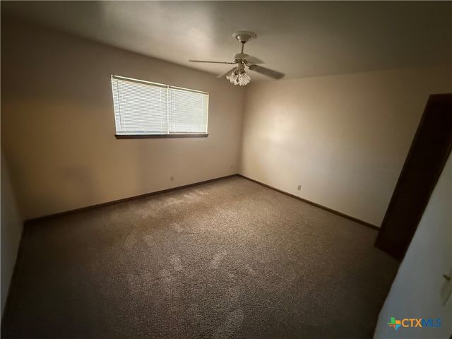 608 King Arthur Street, Victoria, TX 77904