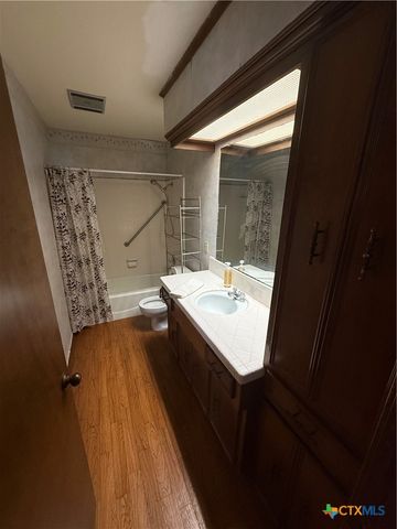 608 King Arthur Street, Victoria, TX 77904