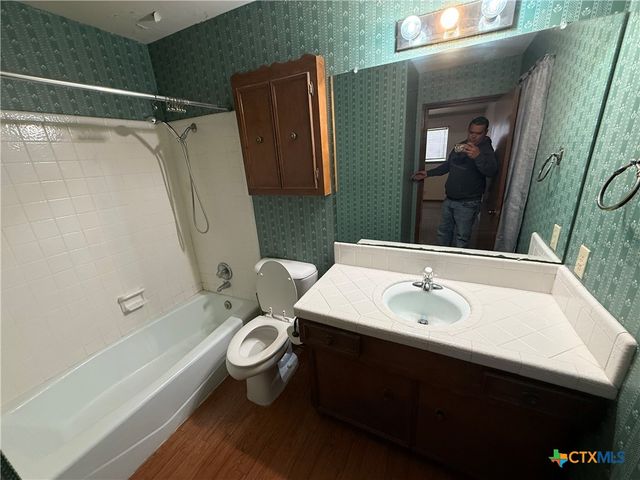 608 King Arthur Street, Victoria, TX 77904