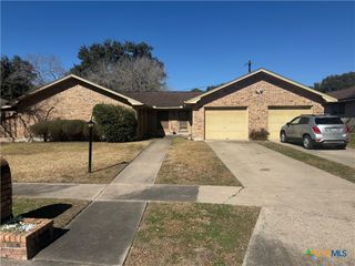 608 King Arthur Street, Victoria, TX 77904