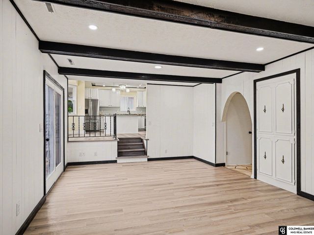 13910 Shirley Street, Omaha, NE 68144