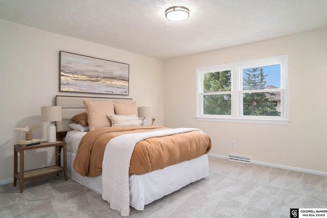 13910 Shirley Street, Omaha, NE 68144